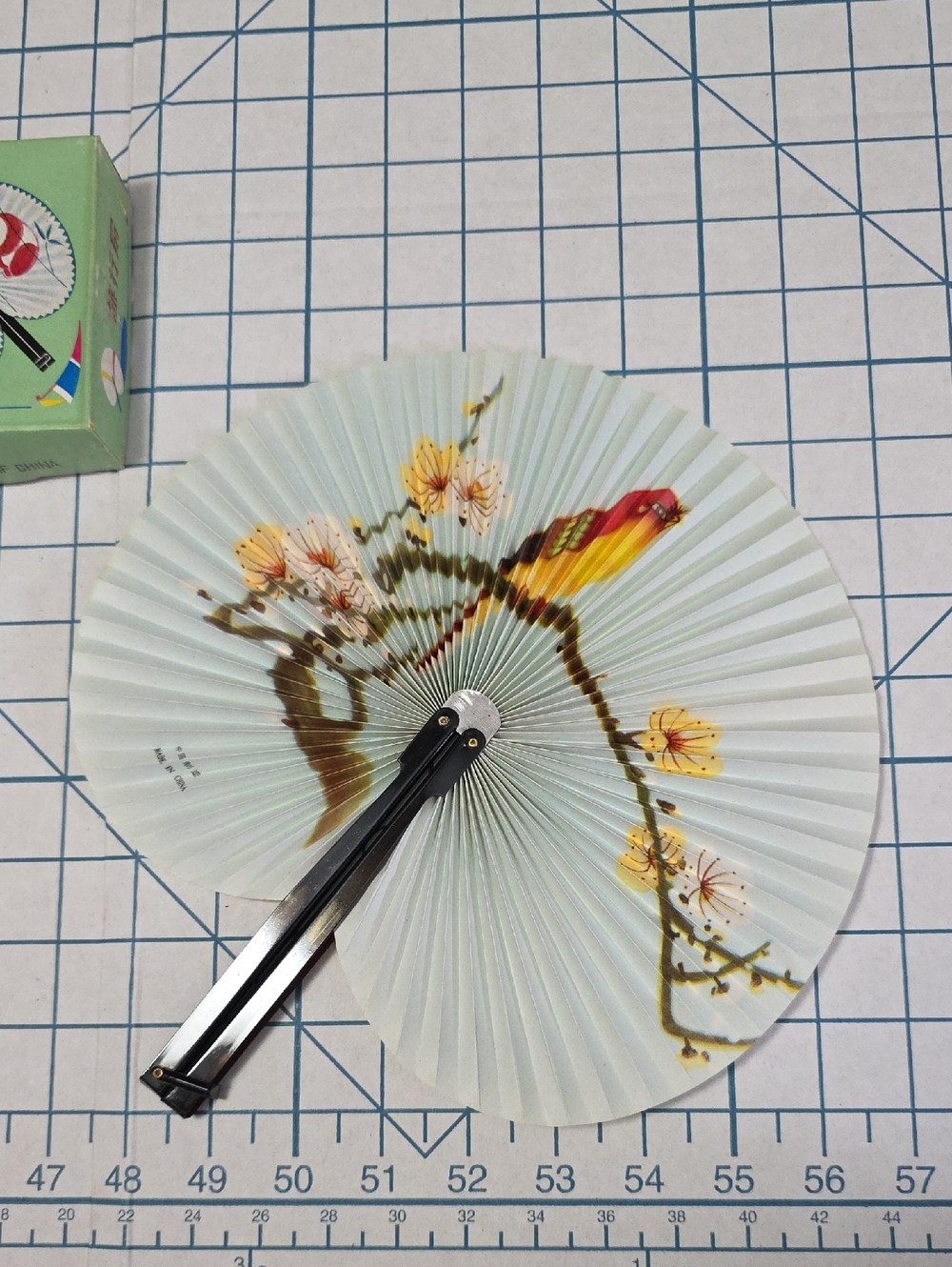Chinese Paper Folding Hand Fan W/Metal Handle, VTG Mid-Century, #57 - Light